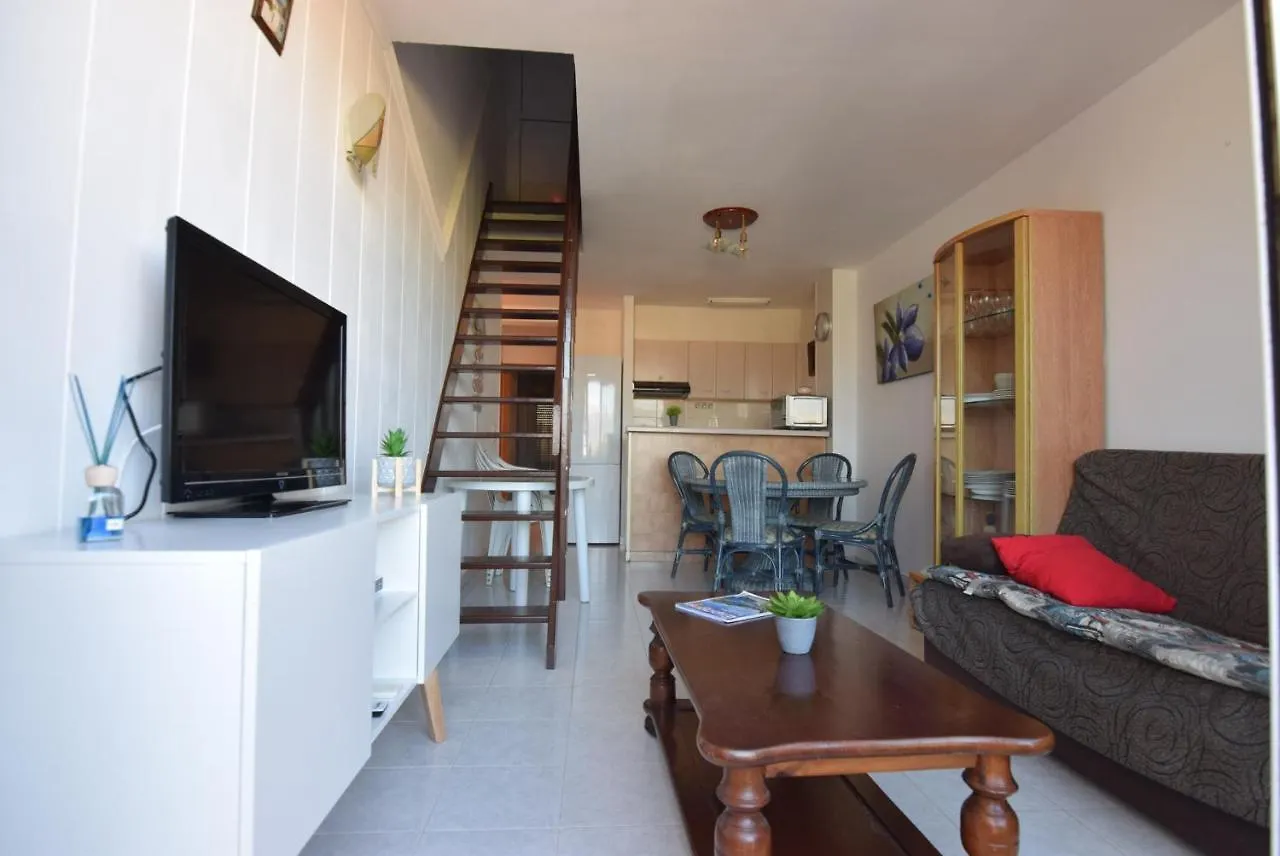 아파트 391-Apartamento Duplex Cerca Playa Y Centro 엠푸리아브라바